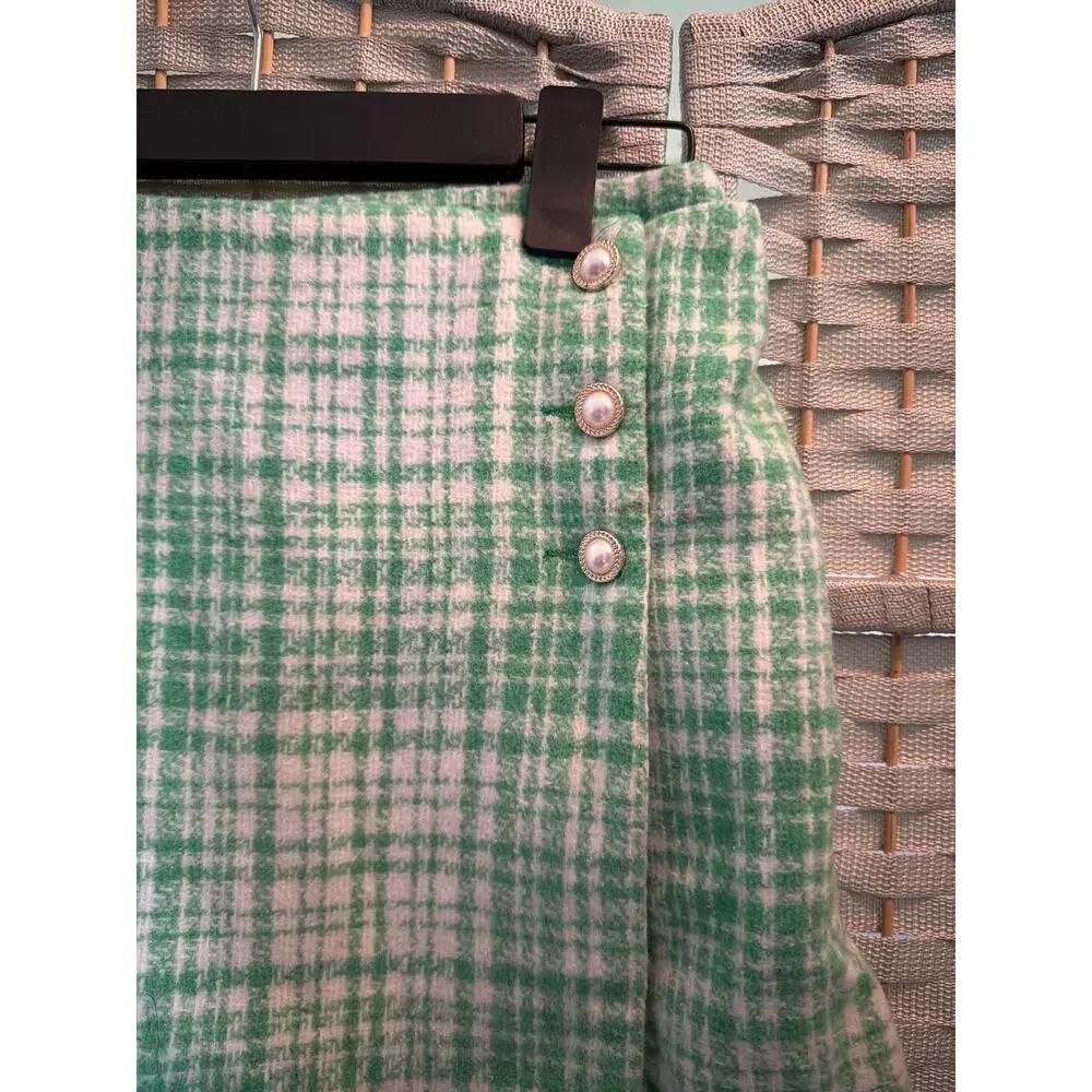 FOREVER 21 Plaid Tweed Skort Women's Green White M Asymmetrical Wrap Style